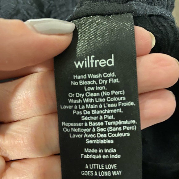 Gorgeous black blouse by Wilfred - Picture 4 of 5